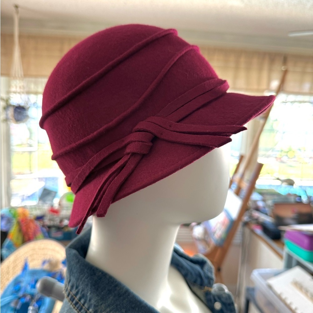 Nordstrom 100% wool burgundy cranberry maroon women’s hat - Picture 8 of 9